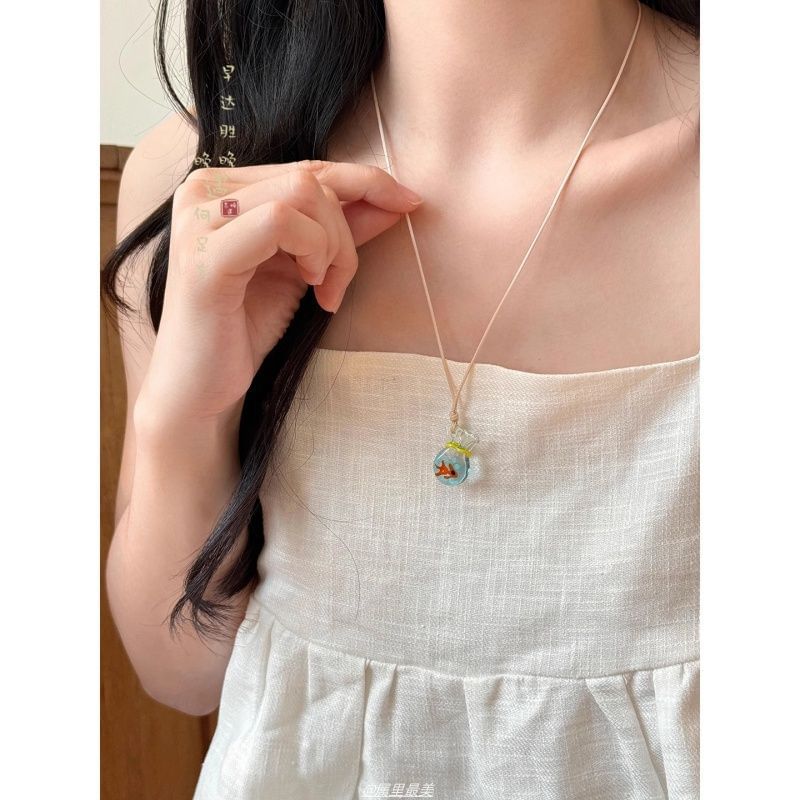 Beaded Pendant Goldfish Necklace