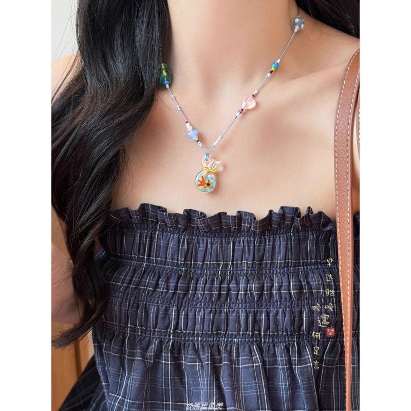 Beaded Pendant Goldfish Necklace