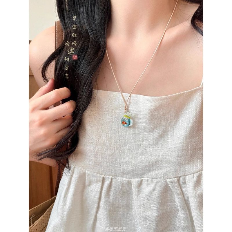 Beaded Pendant Goldfish Necklace
