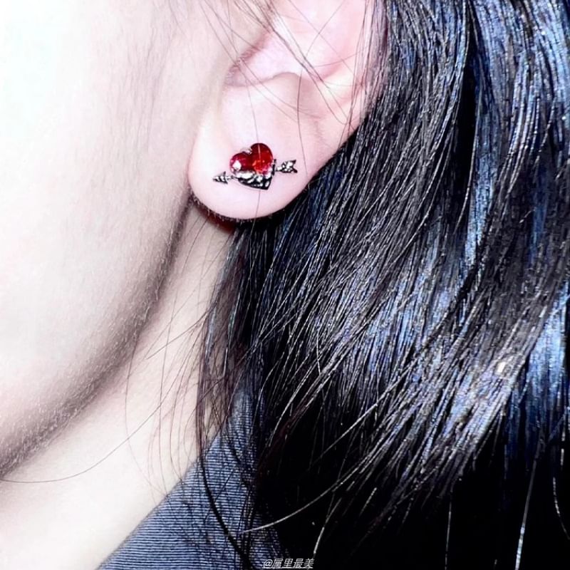 Heart Ear Rhinestone Stud