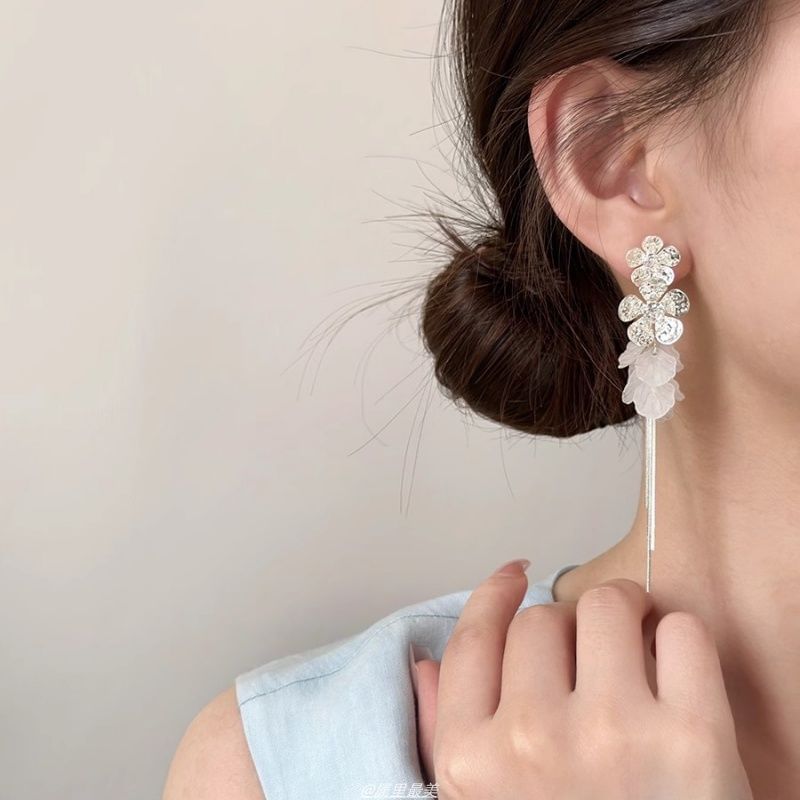 Flower Shell Drop Earring Fringed
