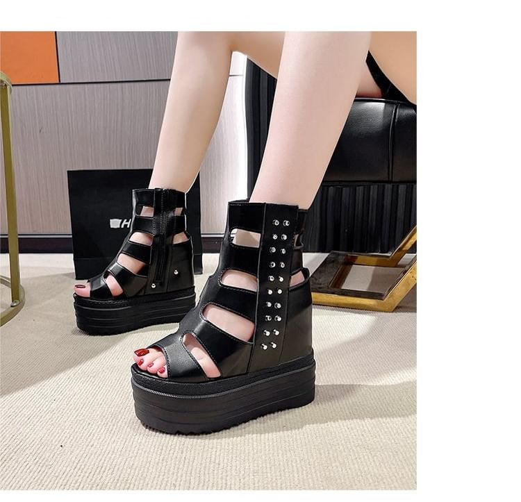 Sandals Studded Platform Gladiator
