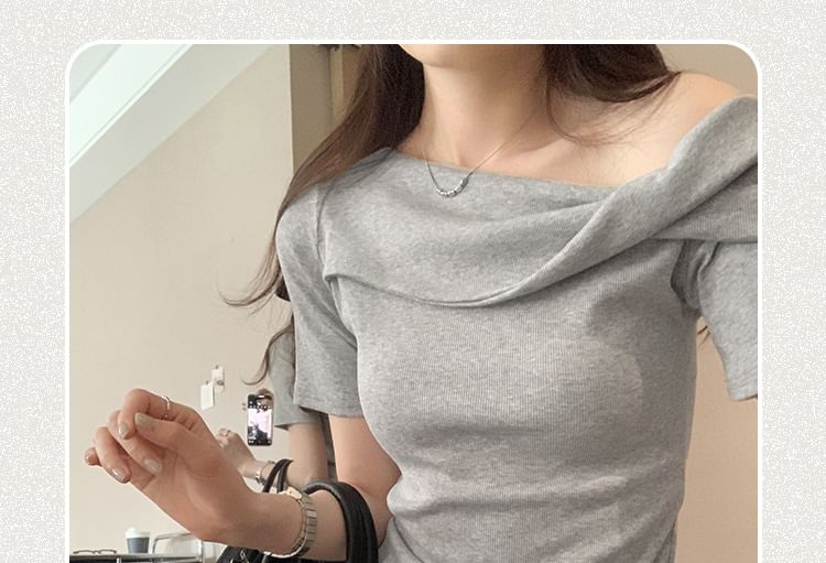 Sleeve Top Off Plain Shoulder Short