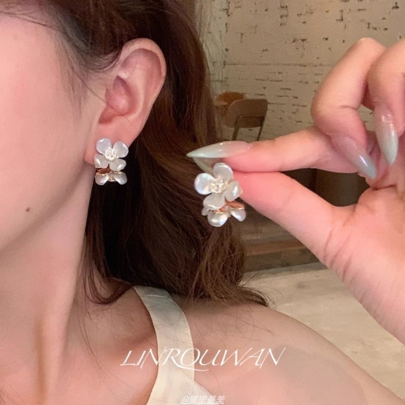 Earring Acrylic Alloy Stud Floral
