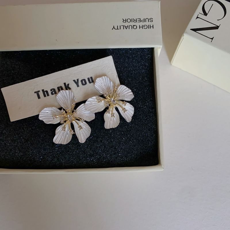 Statement Earring Floral Alloy