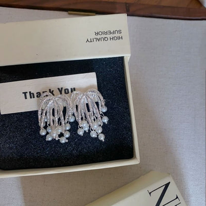 Faux Fringed Firework Pearl Alloy Earring