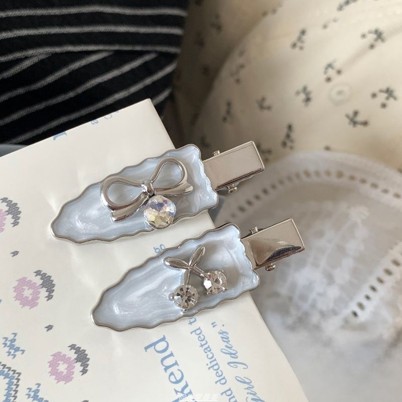 of Rhinestone 2: / Clip Cherry Set Hair Alloy Bow