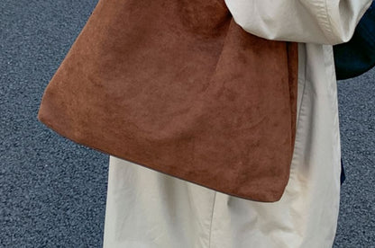 With Faux Pouch Suede Bag Tote