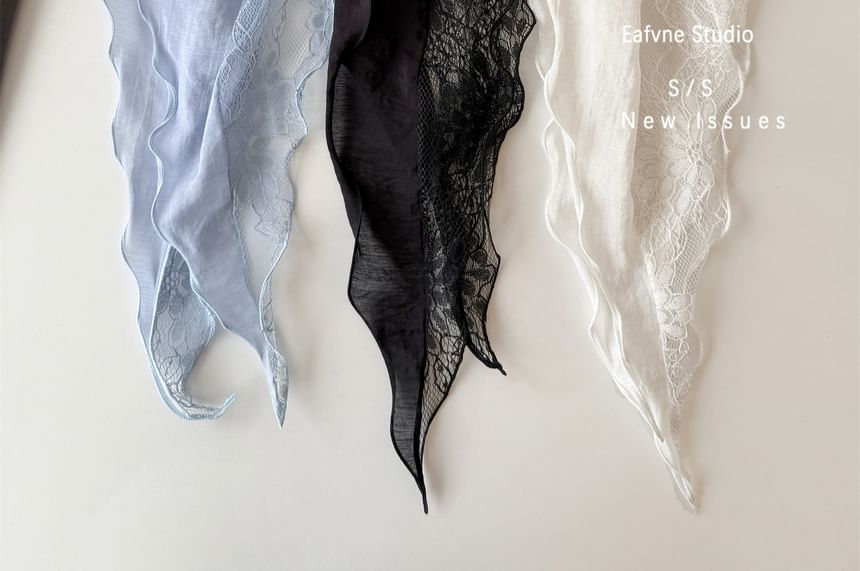 Edge Lace Panel Lettuce Scarf