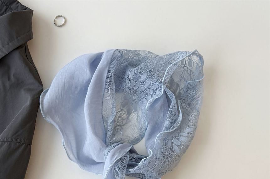 Edge Lace Panel Lettuce Scarf