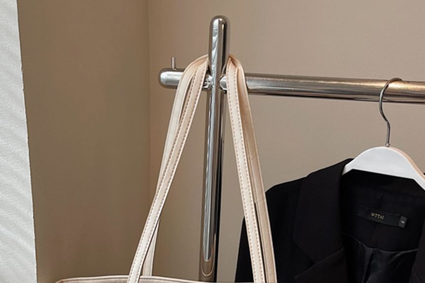 Faux Charm Plain Bag With Tote Leather