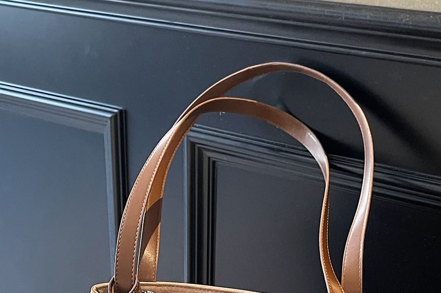 Tote Bag Belted With Pouch