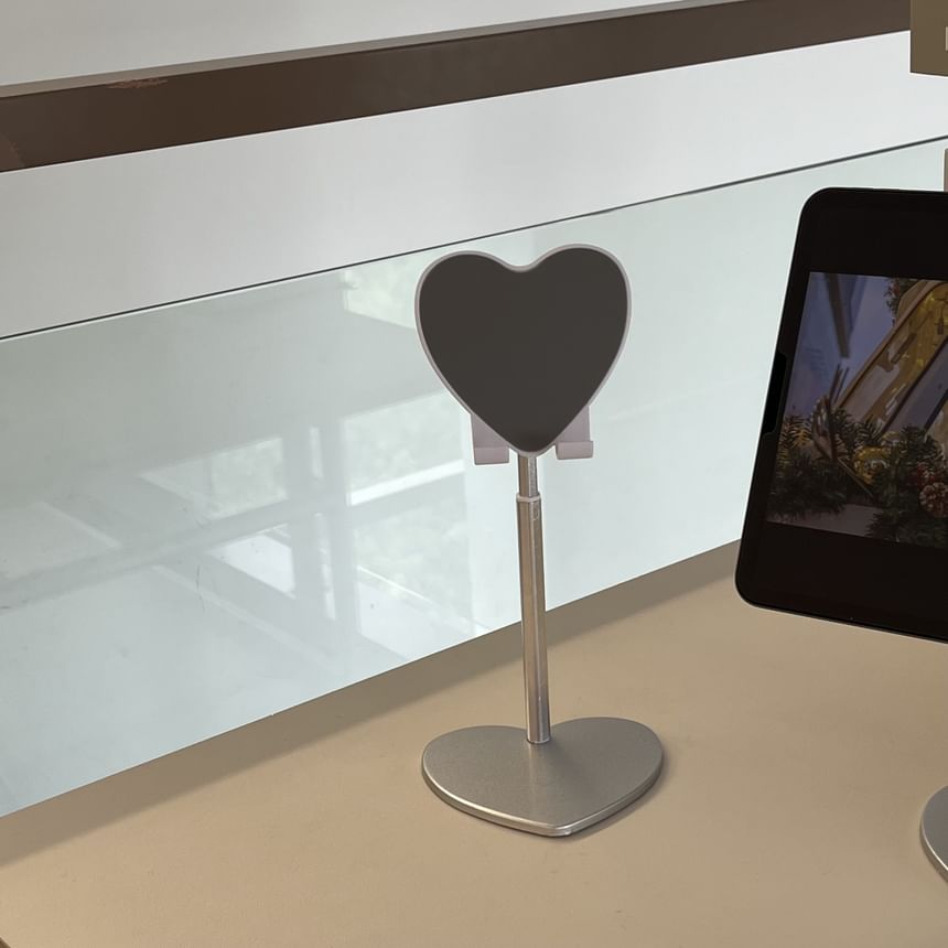 Heart  Alloy Desktop Phone Stand