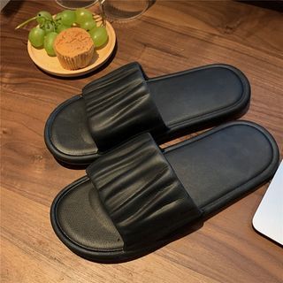 Shirred Home Slippers