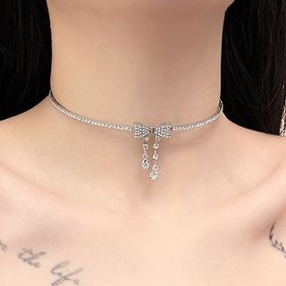 Rhinestone Alloy Choker Bow