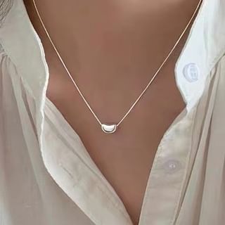 Bean Pendant Alloy Choker