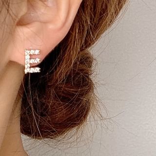 Rhinestone Lettering Ear Stud