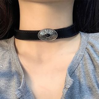 Leather Disc Choker Oval Faux Black Western