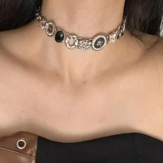 Pendant Choker