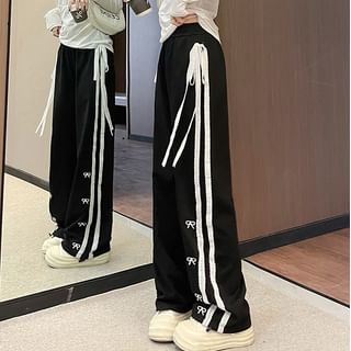 Bow Accent Lace Embroidered Mid Rise Sweatpants