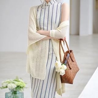 Cardigan long en tricot pointelle uni à manches évasées / Qipao maxi rayé sans manches / Ensemble