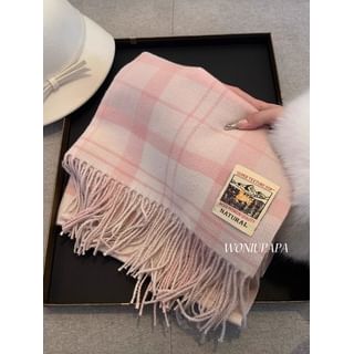 Plaid Fringed Trim Applique Scarf