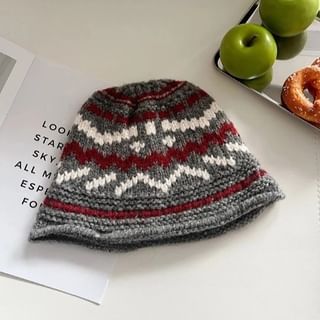 Hat Patterned Bucket Knit