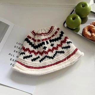 Hat Patterned Bucket Knit
