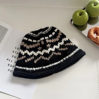 Hat Patterned Bucket Knit