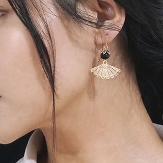 Earring Fan Asymmetrical Clip Drop / On