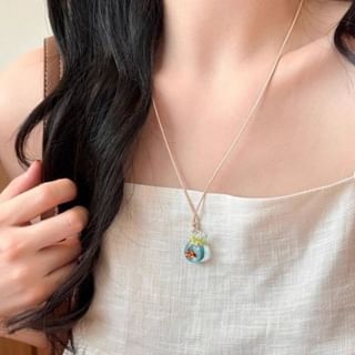 Beaded Pendant Goldfish Necklace