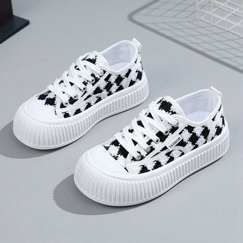 Cute Black White Candy Diamond Sneakers ON871 Wonderland Case