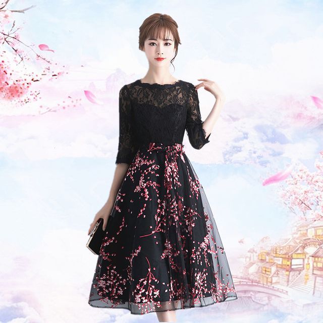 Elbow-Sleeve Floral Embroidered A-Line Lace Cocktail Dress