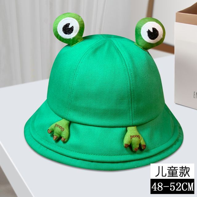 Detail Hat Frog Bucket