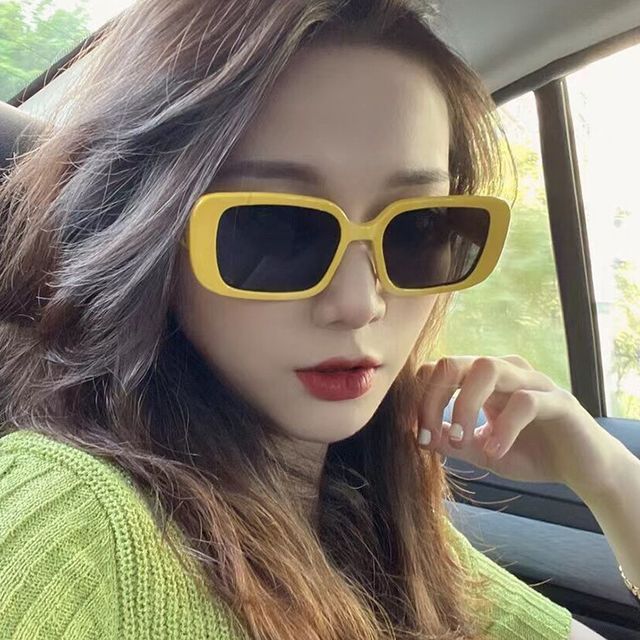 Retro Rectangle Sunglasses