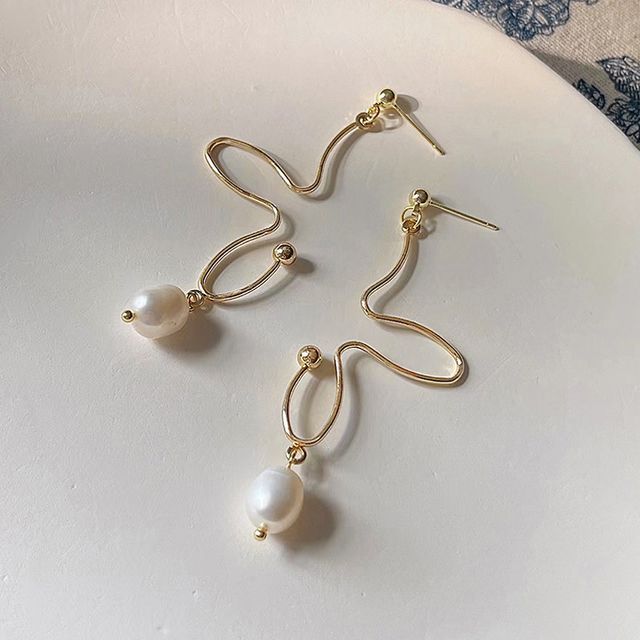 Freshwater Pearl Drop Earring