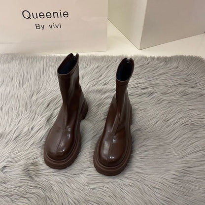 Boots Heel Block Short