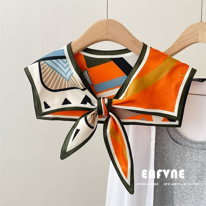 Collar Decorative Print