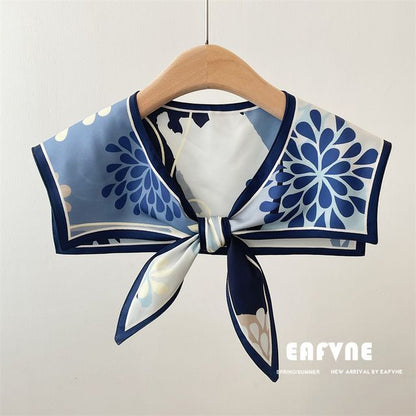 Collar Decorative Print