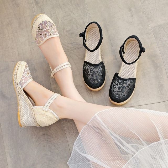 Flower Sandals Embroidered Wedge