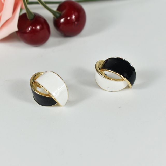 Curve Alloy Glaze Earring