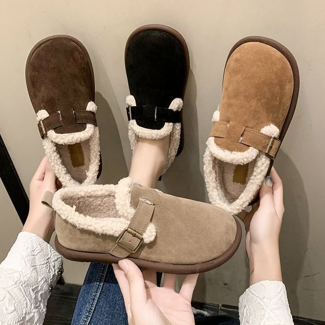 Fluffy Moccasins Trim