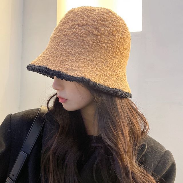 Bucket Contrast Trim Faux Hat Shearling