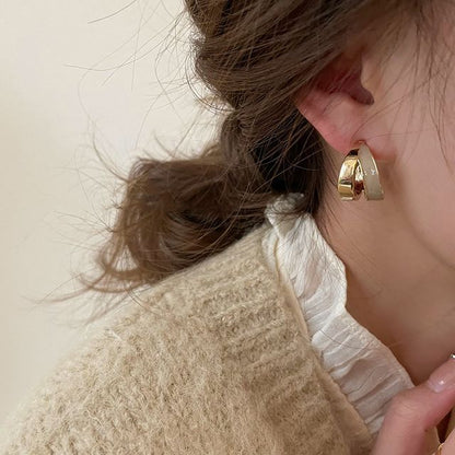 Open Alloy Hoop Earring