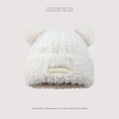 Beanie Fluffy Ear Detail