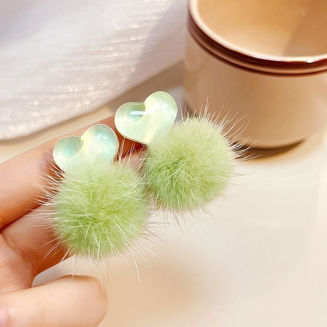 Heart Pom Pom Drop earring