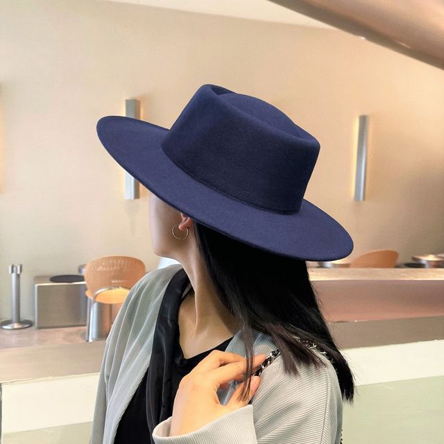 Wide Plain Hat Brim