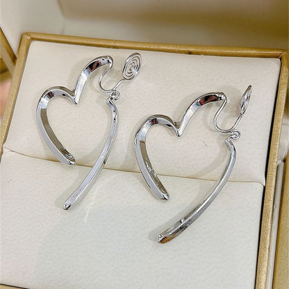 Alloy Earring Through Heart