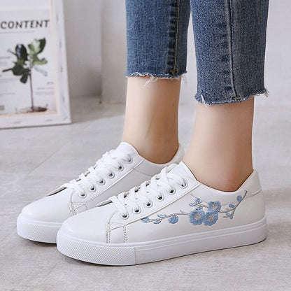 Floral Embroidered Sneakers Lace-Up