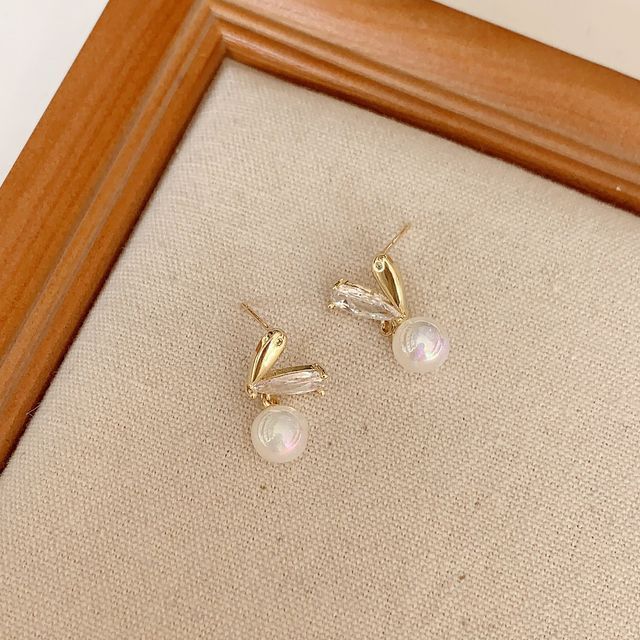 Faux Pearl Alloy Earring (various designs)